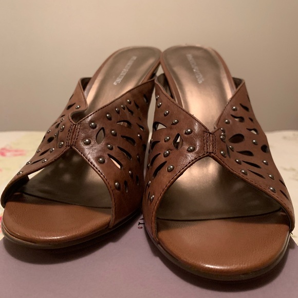 Franco Fortini Slide in Heels - Picture 3 of 8